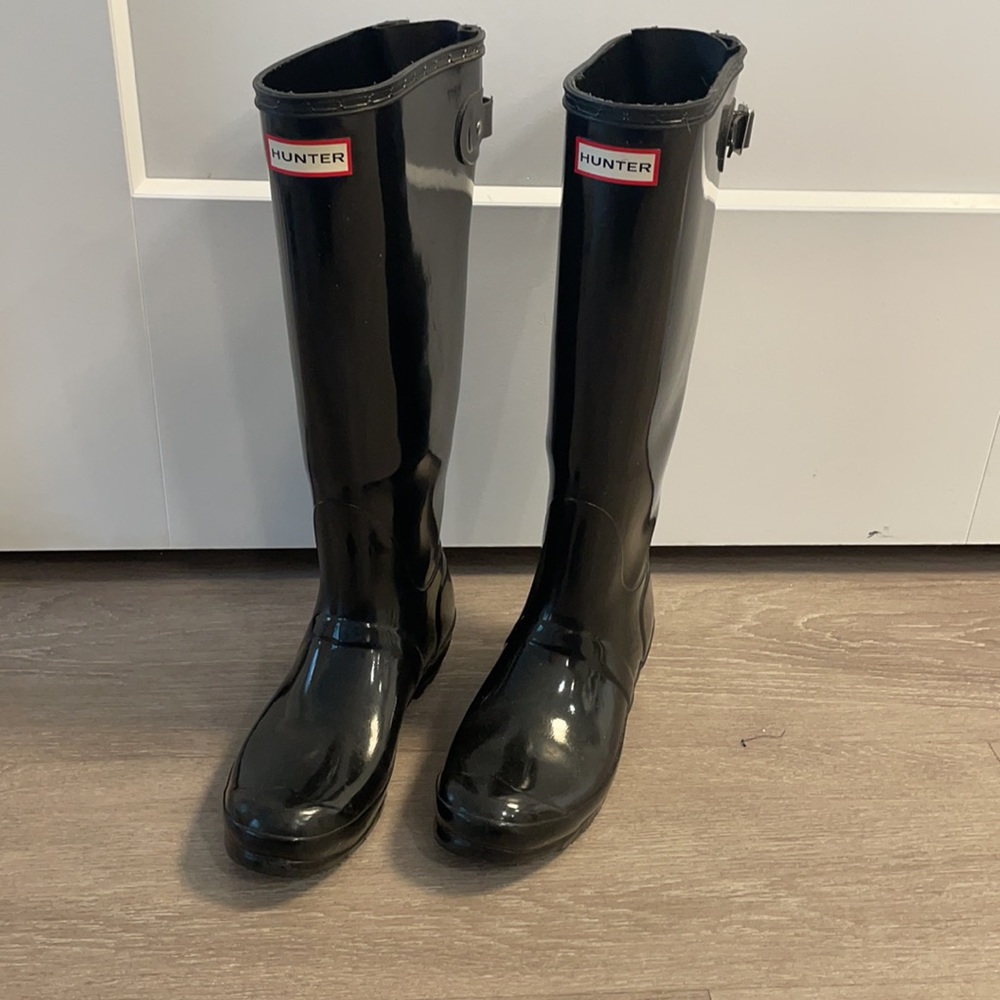 Hunter Black Gloss Rain Boots
